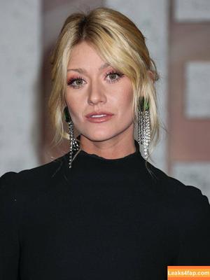 Katherine McNamara фото #0371