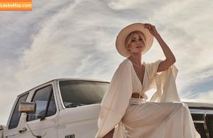 Katherine McNamara фото #0388