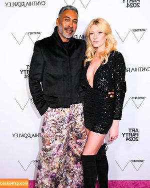 Katherine McNamara фото #0446