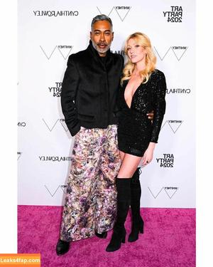 Katherine McNamara фото #0449