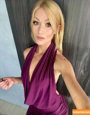 Katherine McNamara photo #0880