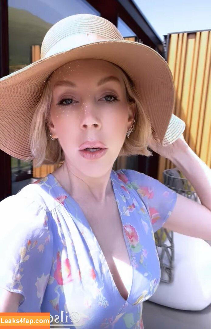 Katherine Ryan / kateryan / kathbum leaked photo photo #0115