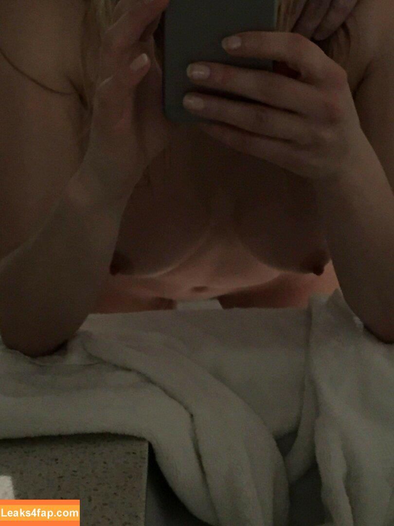 Katheryn Winnick / basic_instinct / katherynwinnick leaked photo photo #0026