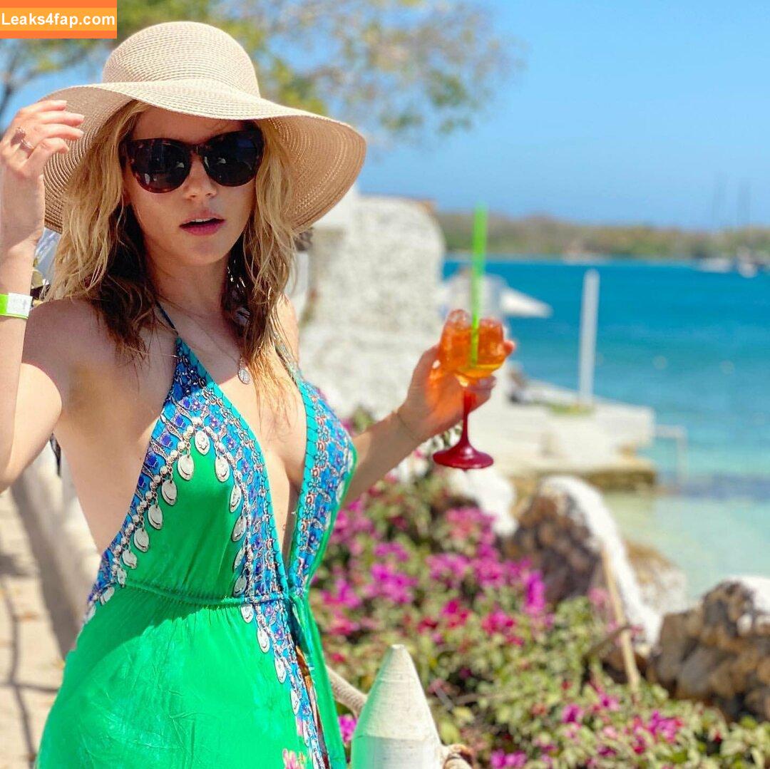 Katheryn Winnick / basic_instinct / katherynwinnick leaked photo photo #0174
