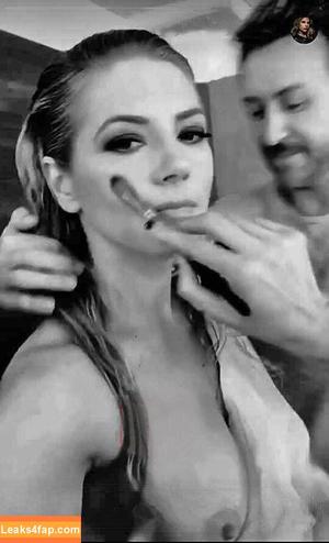 Katheryn Winnick photo #0017