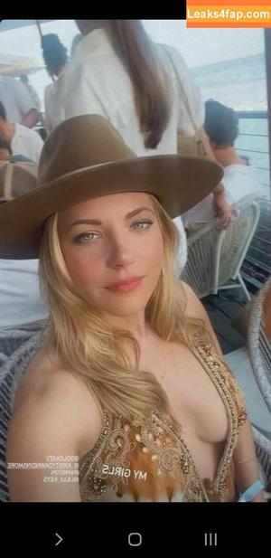 Katheryn Winnick photo #0081
