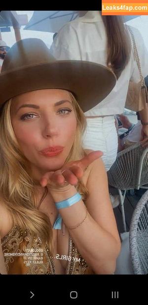 Katheryn Winnick photo #0082