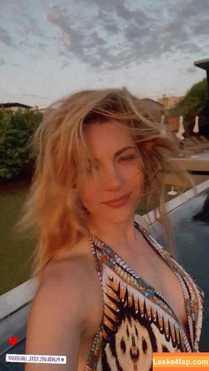 Katheryn Winnick photo #0179