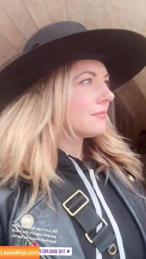 Katheryn Winnick photo #0203