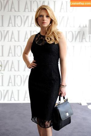 Katheryn Winnick photo #0227