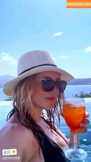 Katheryn Winnick photo #0289