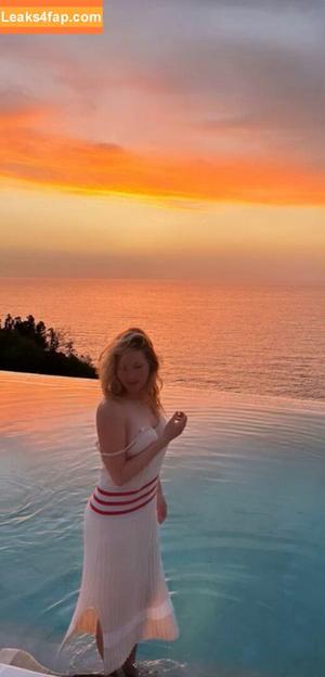 Katheryn Winnick photo #0354