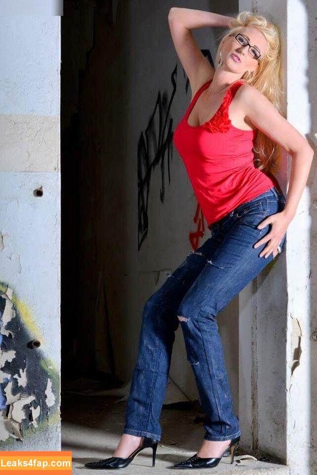 Kathleen White /  leaked photo photo #0119