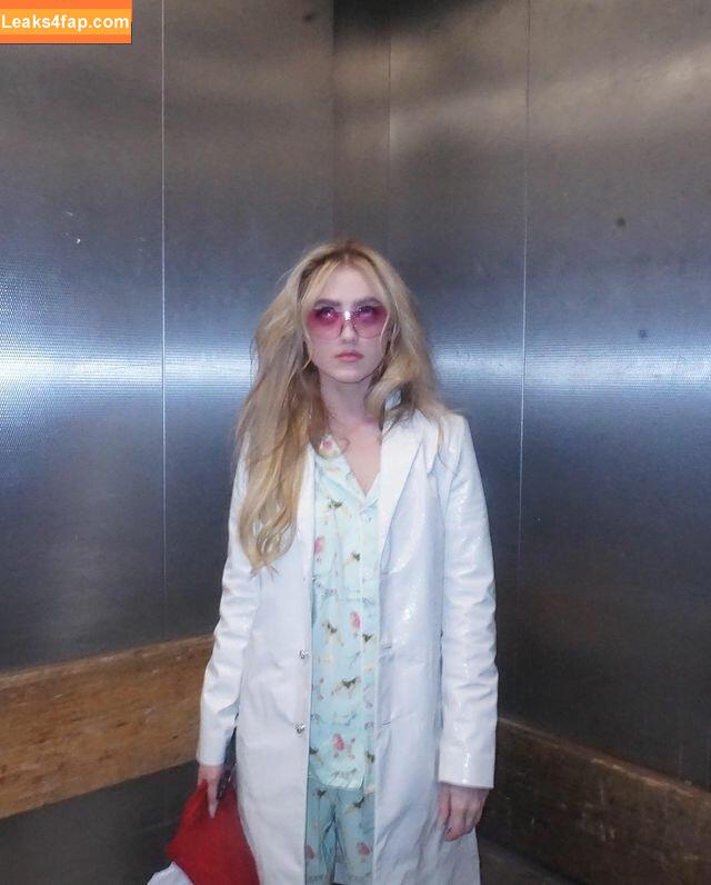 Kathryn Newton / kathrynnewton leaked photo photo #0068