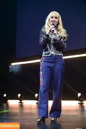 Kathryn Newton photo #0210