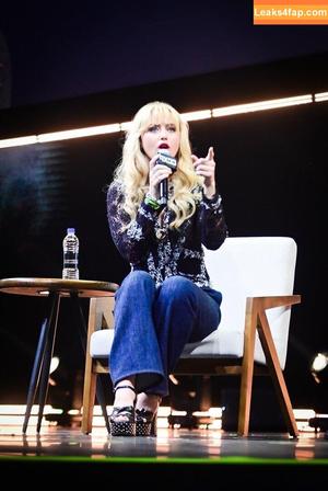 Kathryn Newton photo #0228