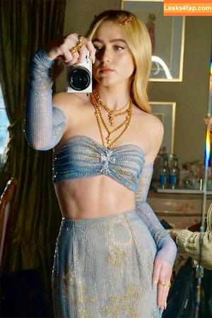 Kathryn Newton фото #0255