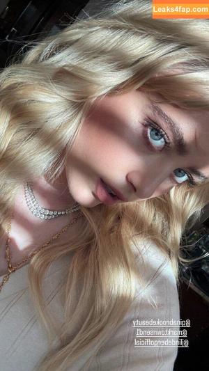 Kathryn Newton фото #0295