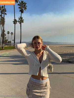 kathrynn photo #0029