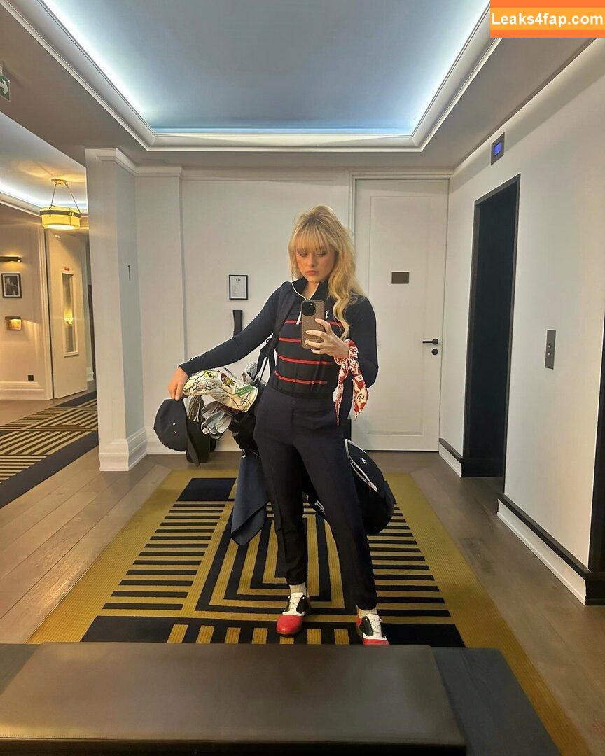 Kathrynton / kathrynnewton / katsoik23 leaked photo photo #0545