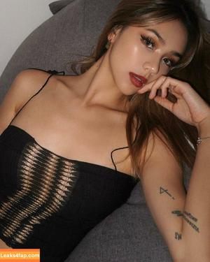 Kathy Zheng photo #0106
