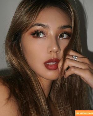 Kathy Zheng photo #0107