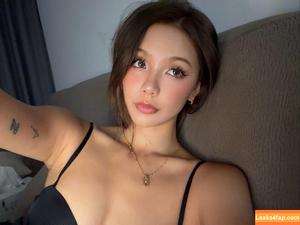 Kathy Zheng photo #0313