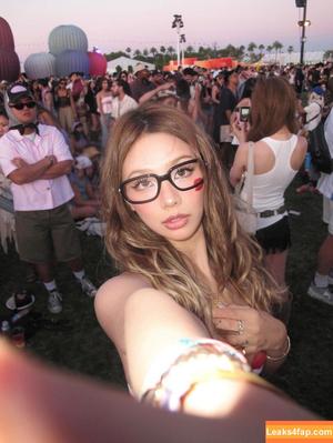 Kathy Zheng photo #0362