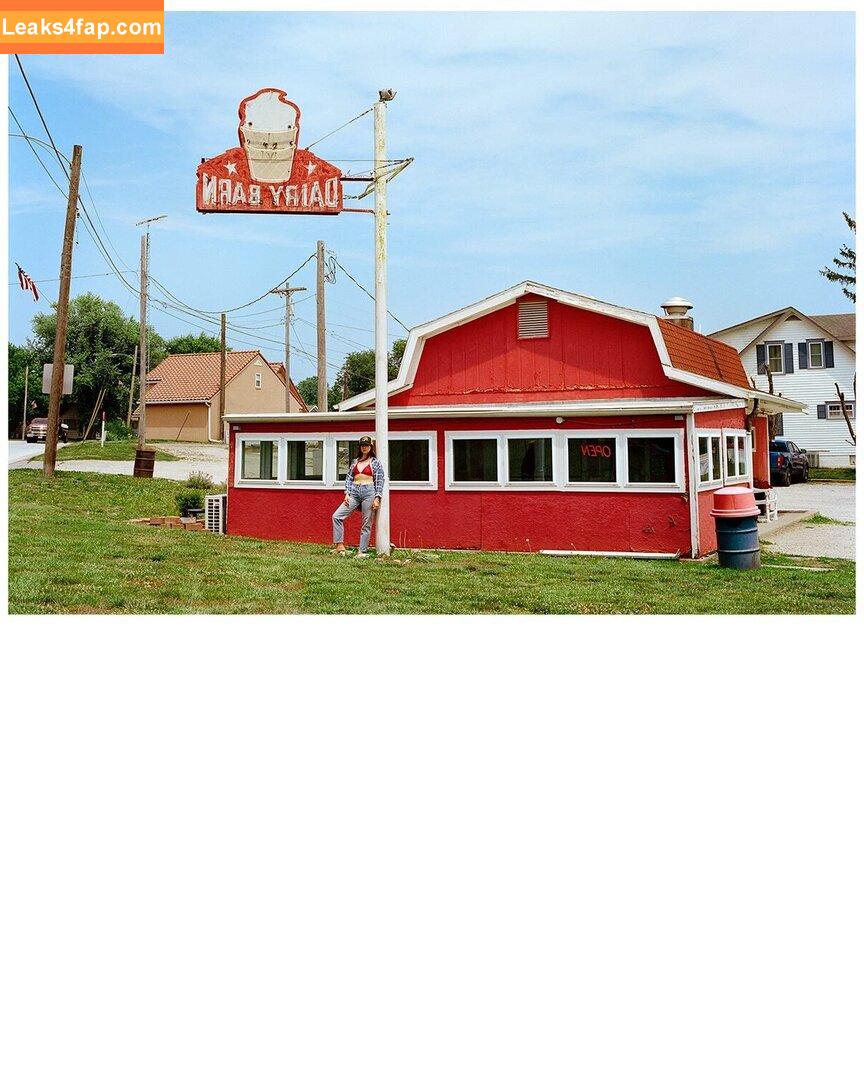 Katie Crutchfield / Waxahatchee / waxa_katie leaked photo photo #0028