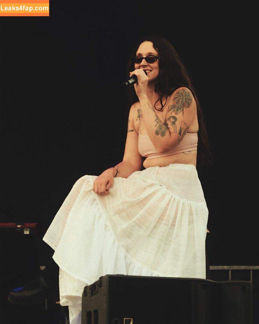 Katie Crutchfield / Waxahatchee / waxa_katie leaked photo photo #0031