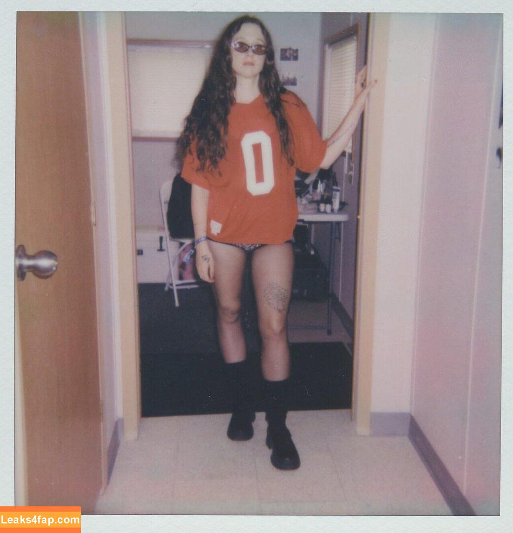 Katie Crutchfield / Waxahatchee / waxa_katie leaked photo photo #0034