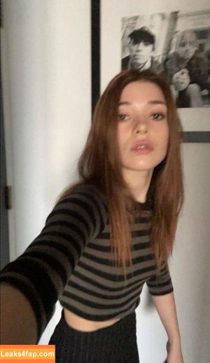 Katie Douglas photo #0033