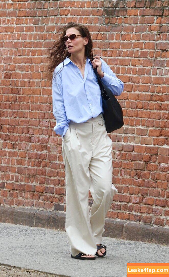 Katie Holmes / katieholmes / katieholmes212 / katieholmesfeetlove leaked photo photo #0052