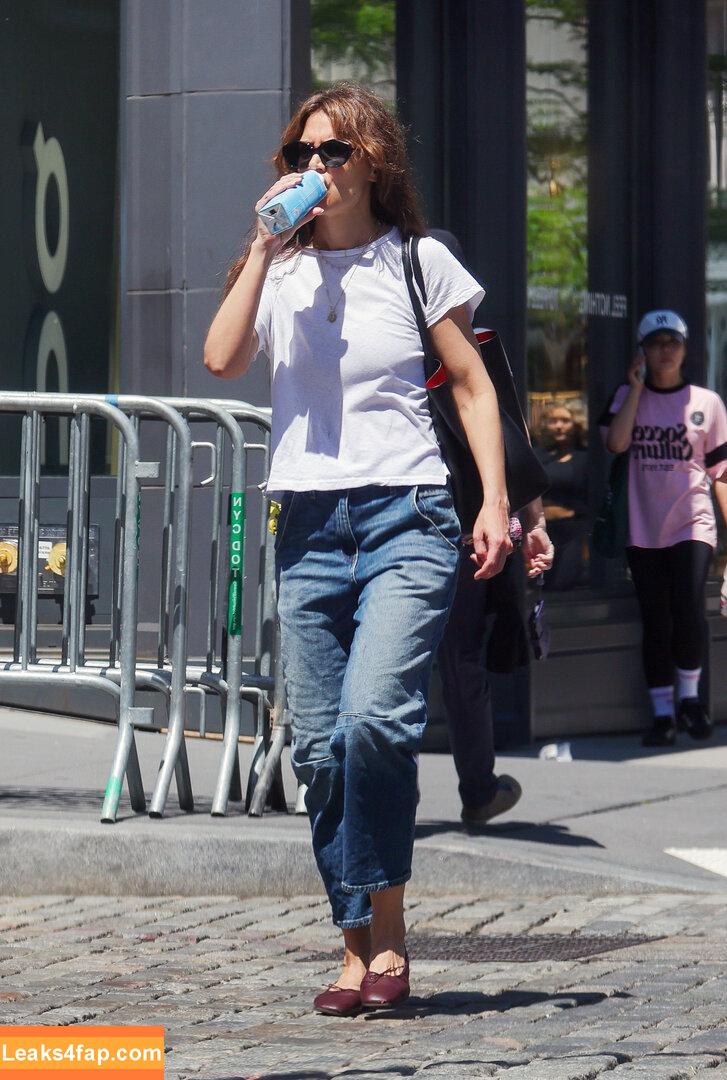 Katie Holmes / katieholmes / katieholmes212 / katieholmesfeetlove leaked photo photo #0092