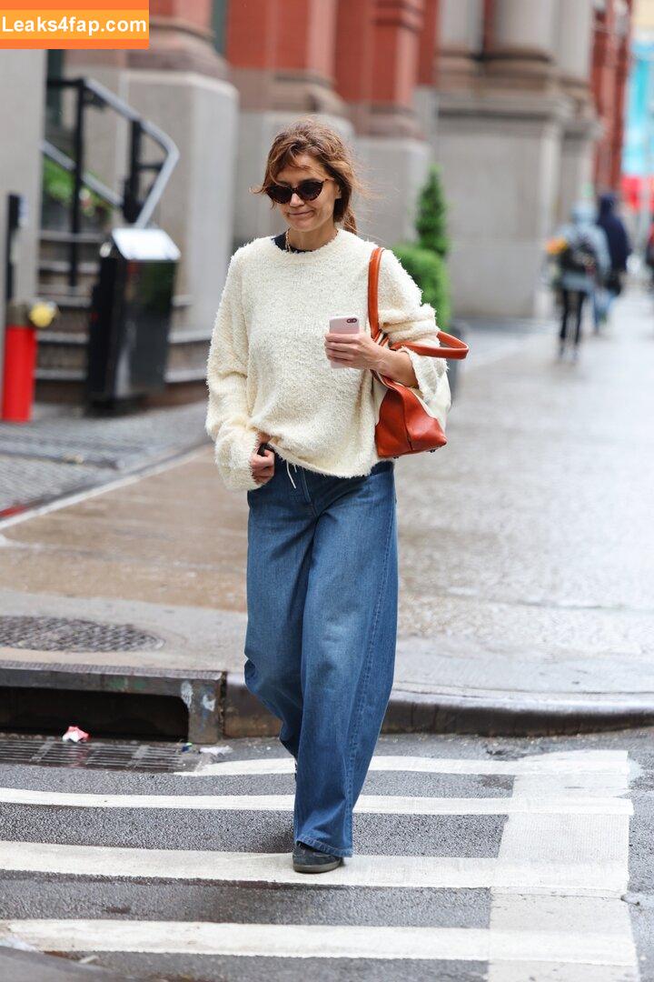 Katie Holmes / katieholmes / katieholmes212 / katieholmesfeetlove leaked photo photo #0101
