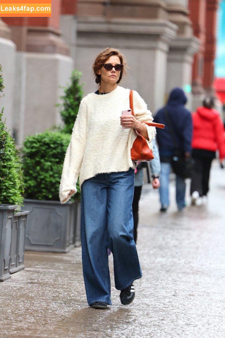 Katie Holmes / katieholmes / katieholmes212 / katieholmesfeetlove leaked photo photo #0105