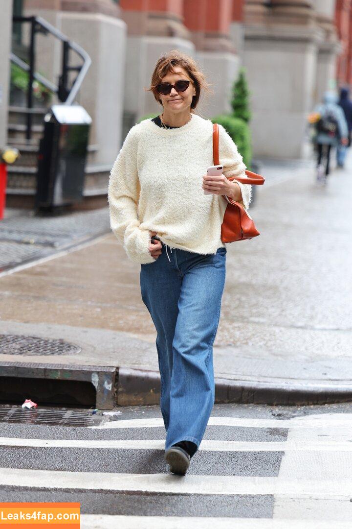 Katie Holmes / katieholmes / katieholmes212 / katieholmesfeetlove leaked photo photo #0111