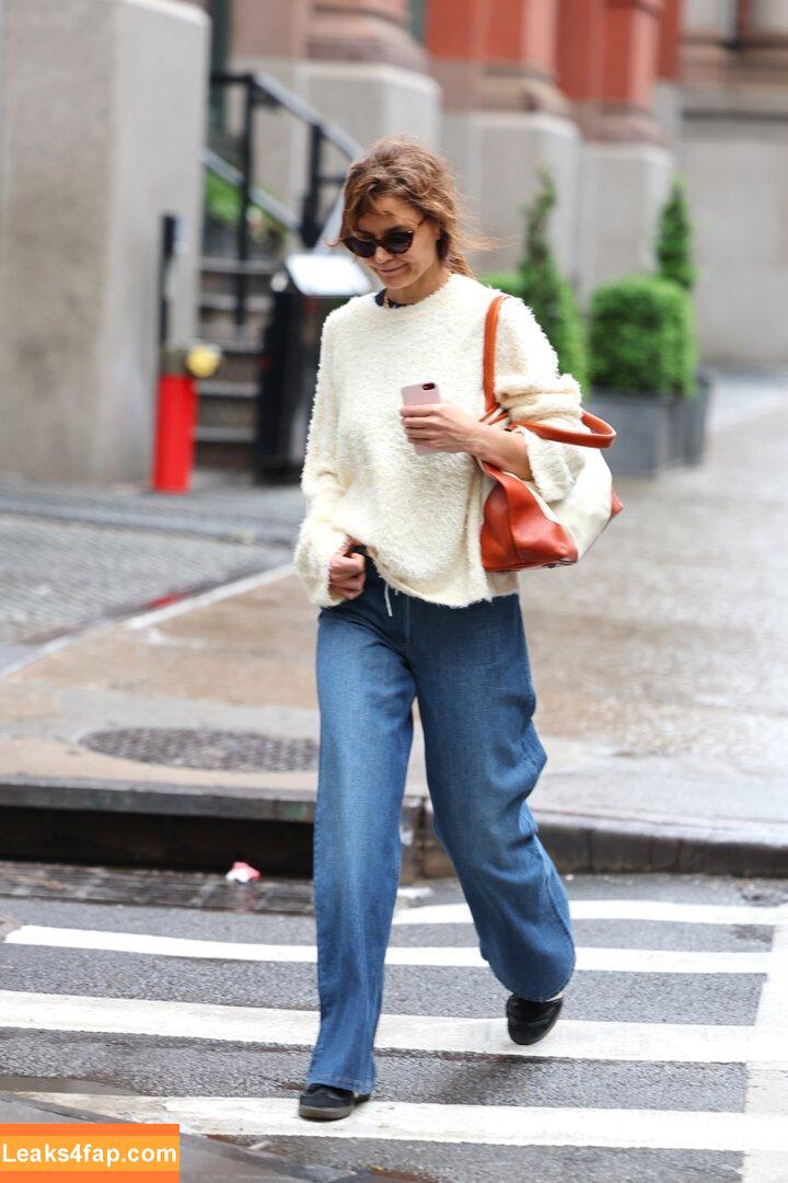 Katie Holmes / katieholmes / katieholmes212 / katieholmesfeetlove leaked photo photo #0112