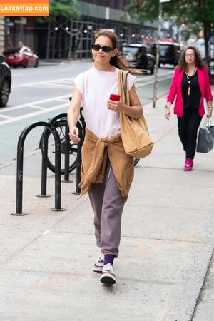 Katie Holmes photo #0011