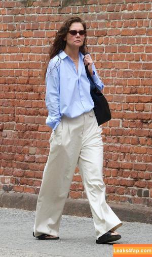 Katie Holmes photo #0042