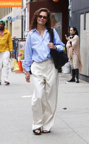 Katie Holmes photo #0048