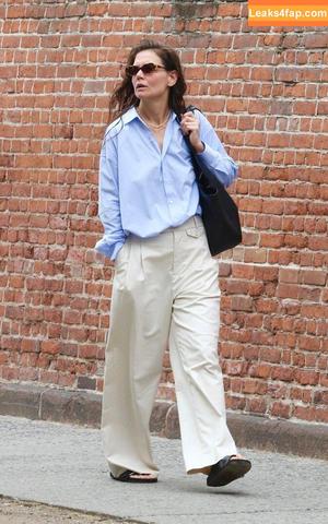 Katie Holmes photo #0050