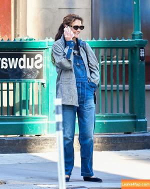 Katie Holmes photo #0065