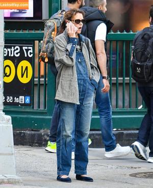 Katie Holmes photo #0069