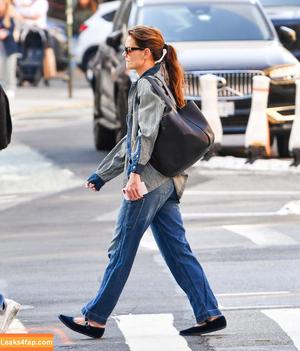 Katie Holmes photo #0072