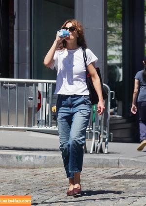 Katie Holmes photo #0096