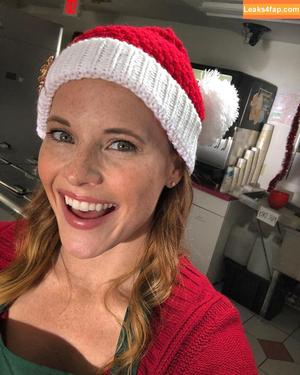 Katie Leclerc фото #0010