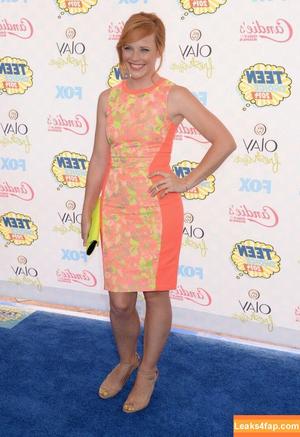 Katie Leclerc photo #0027