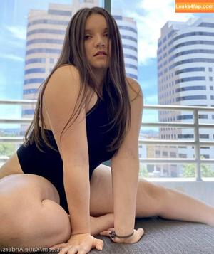 Katie & Rose Anders photo #0156