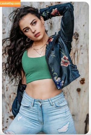 Katie Sarife photo #0004